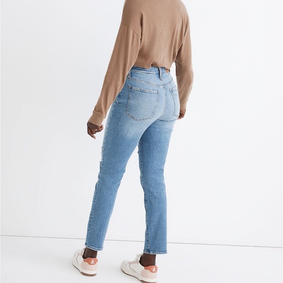 NWT The Curvy Perfect Vintage Jean in Denman Wash: Ripped Edition - Picture 3 of 12